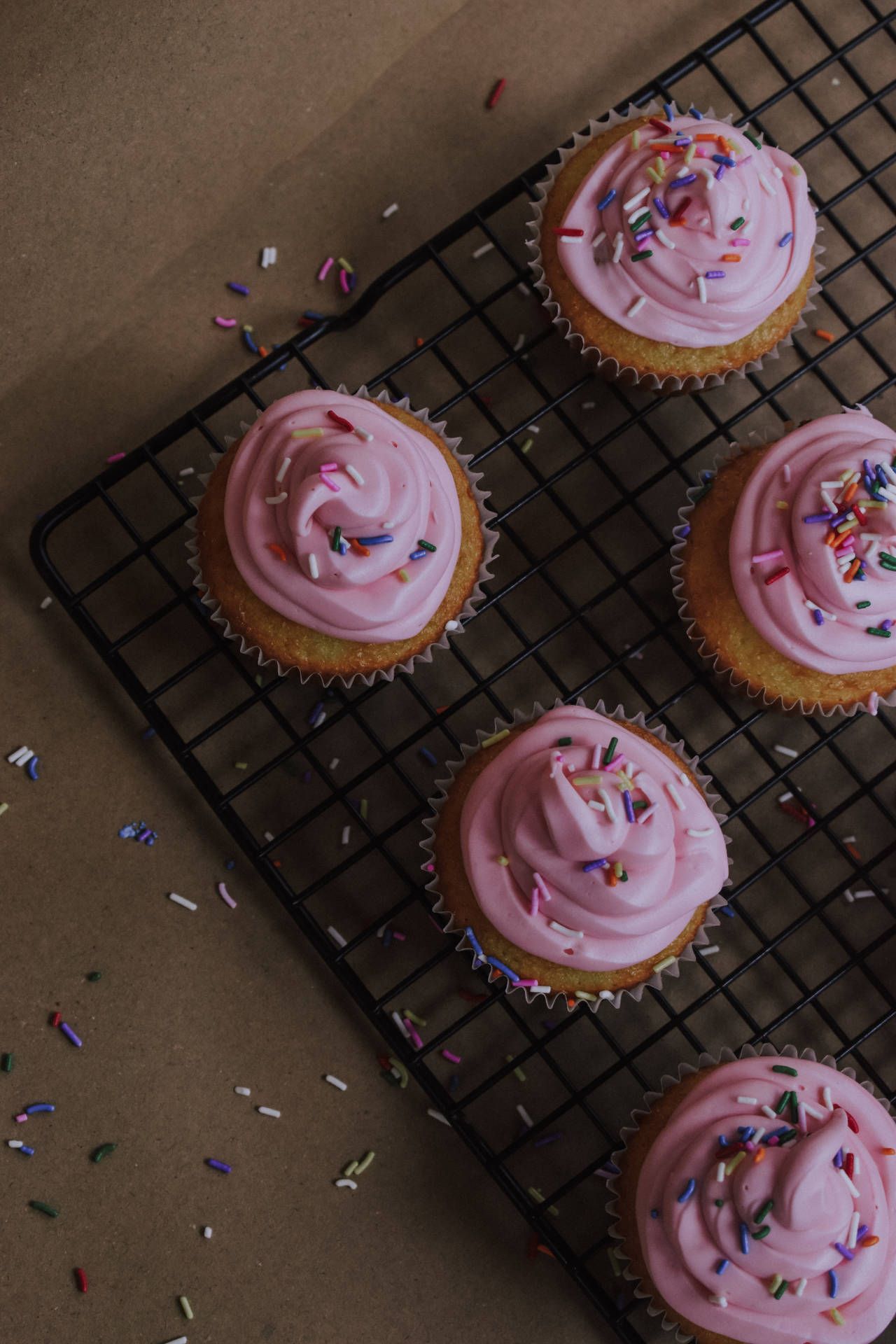 Download Cupcakes On A Tray Wallpaper